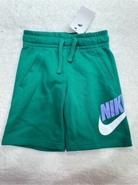 Boys Nike Green Shorts